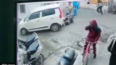 Anjali-like accident in UP, a car driver kept dragging a student for 1 km and then...