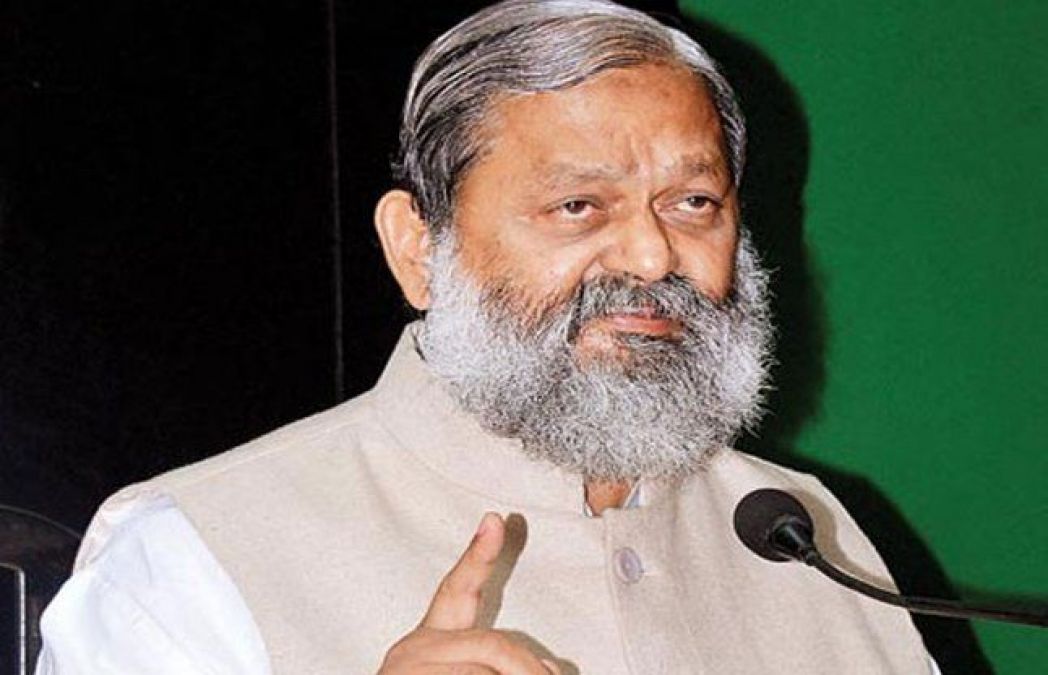 CM Manohar Lal showed his power to Home minister Anil Vij