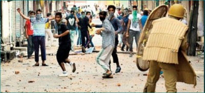MP government to make strict laws against stone pelters