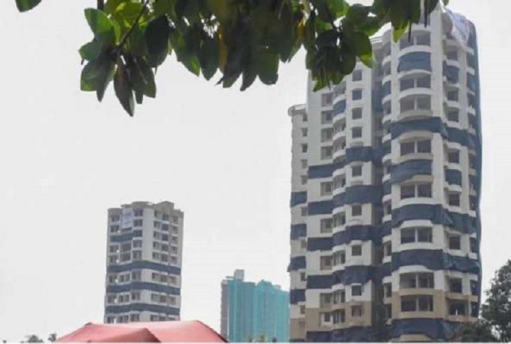 Kerala: 17-storey building collapsed in a few minutes, watch video here