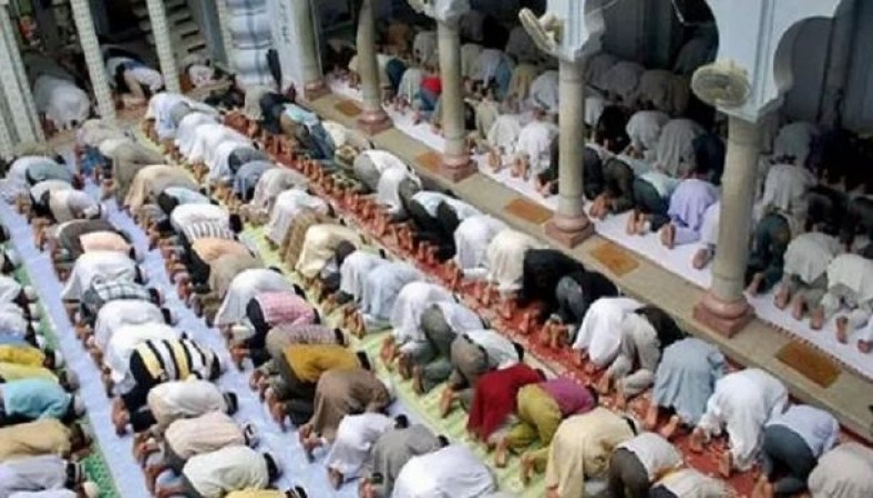 1000 mosques, 645 madrassas within 15 km.., SSB alerts on changing demography in UP