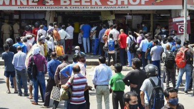 Lockdown to take place in India! people at liquor, biscuit shops, preparations started