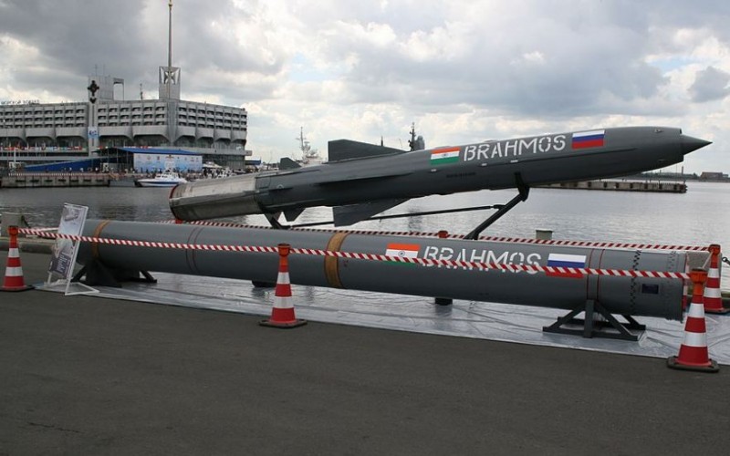 भारत से ब्रम्होस मिसाइल खरीदेगा ये देश, 37.49 करोड़ डॉलर की डील को मिली मंजूरी