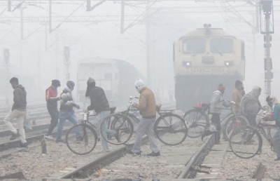 मकर संक्रांति पर दिल्ली में कड़कड़ाती ठंड, 4.4 डिग्री पहुंचा पारा