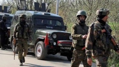 जम्मू कश्मीर में पुलिस को बड़ी सफलता, लश्कर के 3 आतंकी गिरफ्तार