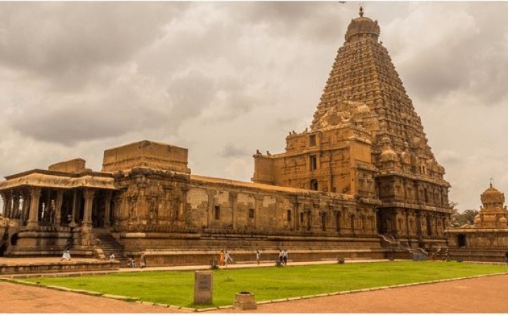 ग्रेनाइट से बना विश्व का पहला हिंदू मंदिर, जानकर आपको भी होगी हैरानी