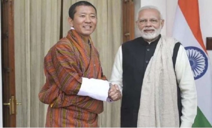 Bhutan PM congratulates PM Modi for corona vaccination