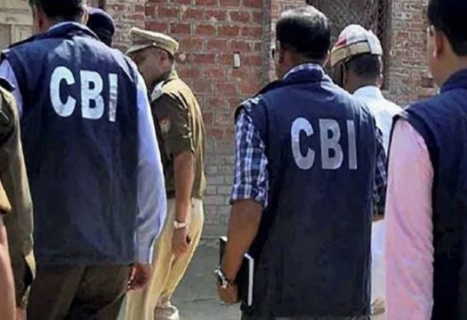 ओडिशा में CBI की छापेमारी, रिटायर्ड रेलवे अधकारी के पास मिला 17 किलो सोना, कीमत 8 करोड़