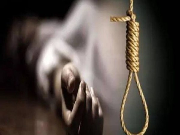 Woman commits suicide with her son suicide after quarrel with husband