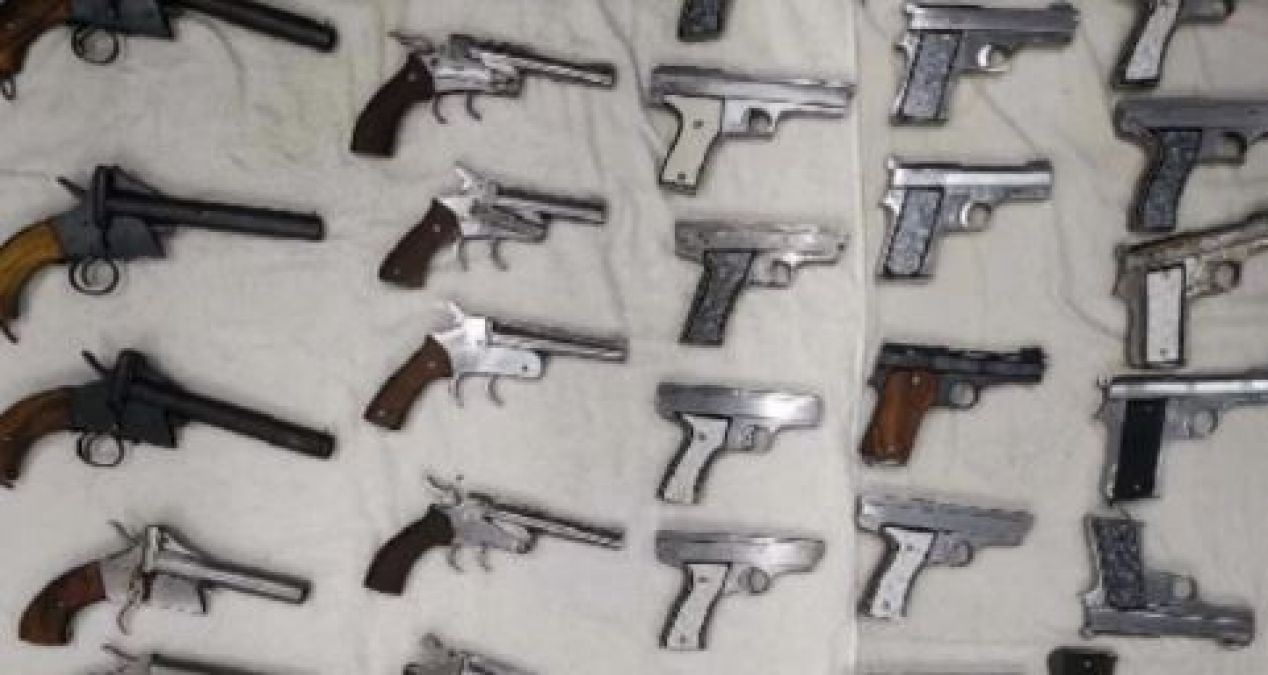 Government raids illegal arms factory in Meerut, one arrested