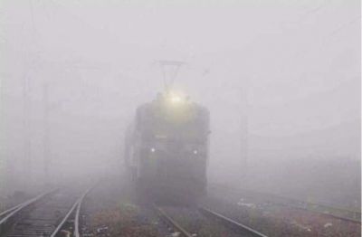 दिल्ली के कई इलाकों के छाया कोहरे का कहर, कई ट्रेने लेट