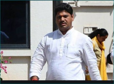 Woman who accused Dhananjay Munde withdraws her complaint