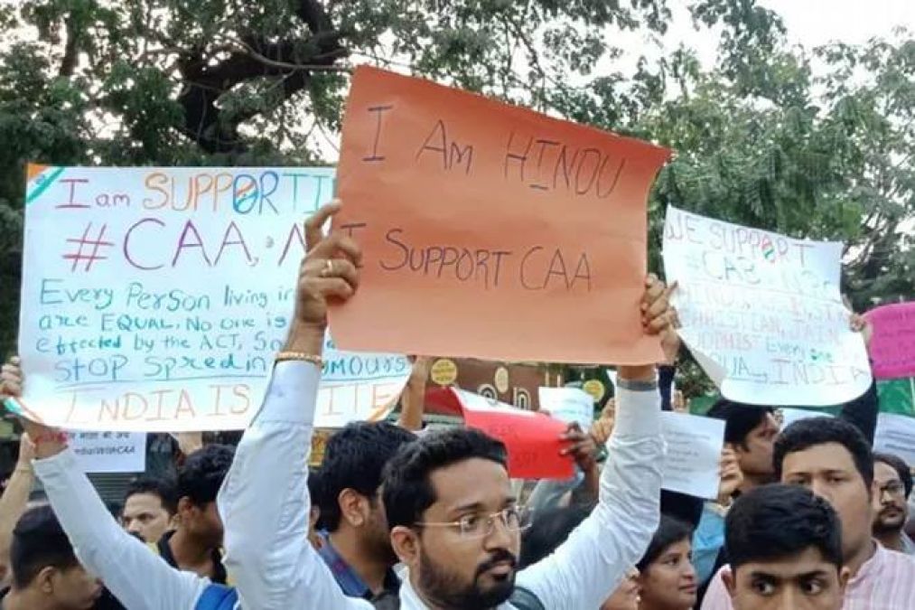 झारखंड: CAA के समर्थन में रैली कर रहे लोगों पर पथराव, कई लोग घायल