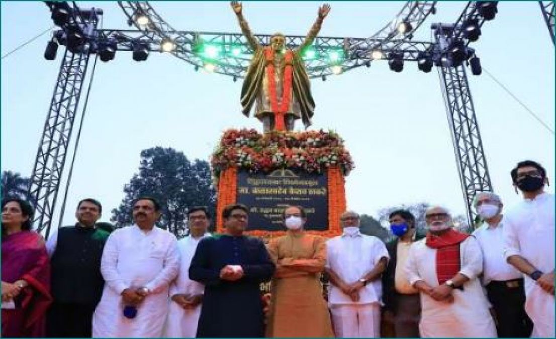 Statue of Balasaheb Thackeray unveiled in Maharashtra