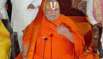 'Swami's intellect has become corrupt', says Jagadguru Shri Rambhadracharya