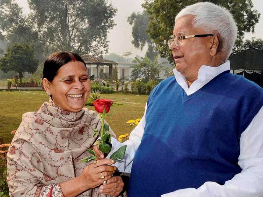 Rabri reaches Rims to meet Lalu after one and half year