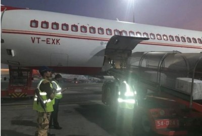 भारत ने आज बहरीन और श्रीलंका को भेजी कोरोना वैक्सीन, मुंबई से रवाना हुआ विमान