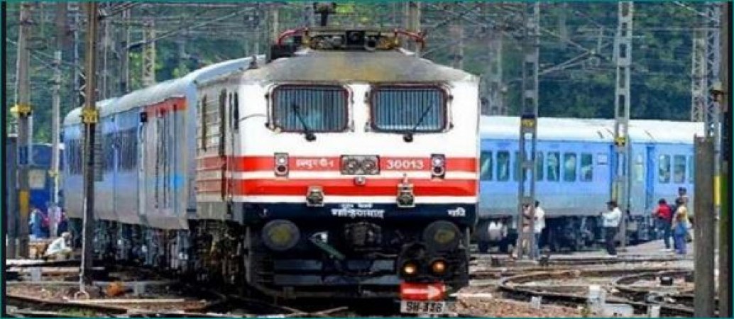 आज से मुंबई में चलाई जाएंगी अतिरिक्त 204 ट्रेनें