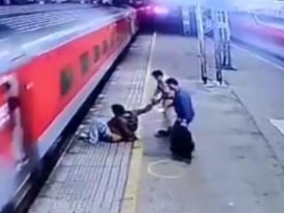 Passenger fell while getting off moving train, RPF constable's vigilance saved life