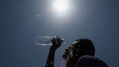 यूपी में उमस भरी गर्मी से बेहाल लोग, मौसम विभाग ने जताई बारिश की संभावना