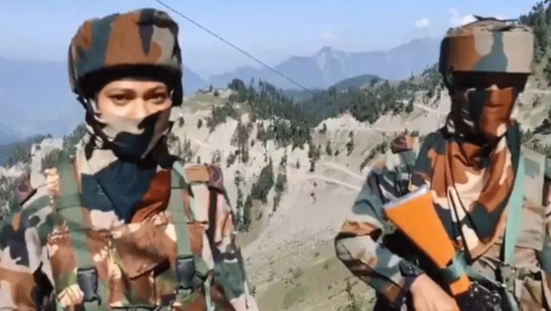 कश्मीर में ही महिला सैनिकों की तैनाती, पुरुष सुरक्षाबलों के साथ मिलकर तोड़ेंगी आतंकवाद की कमर