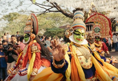 भारतीय संस्कृति के रंग: विभिन्न प्रदेशों की धार्मिक और सांस्कृतिक परंपराएं