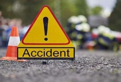 Dangerous accident in Barabanki, dead bodies scattered on the road