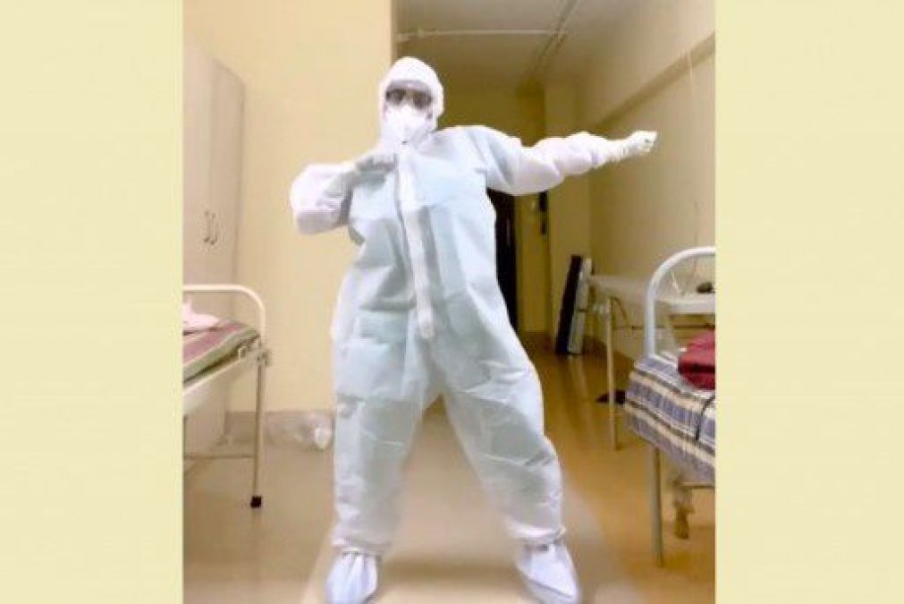 Lady Doctor dances on 'Garmi' wearing PPE kit, video going viral