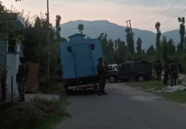 अमरनाथ यात्रा: जम्मू कश्मीर में आतंकियों ने एक पुलिसकर्मी को मारी गोली