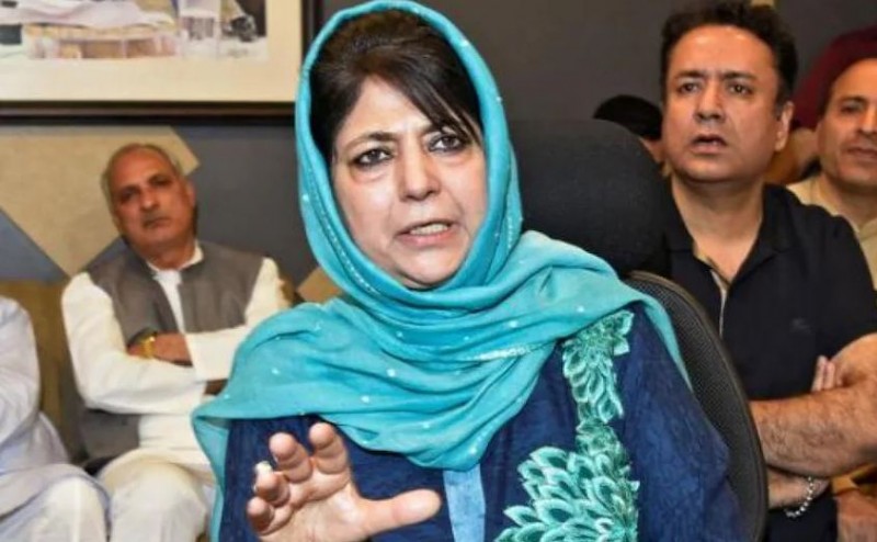 J&K: Mehbooba Mufti to brief today on decisions taken in Gupkar meeting