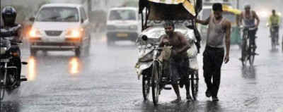 दिल्ली से लेकर MP तक में मेहरबान हुए बादल, कई राज्यों में भारी बारिश का अलर्ट जारी