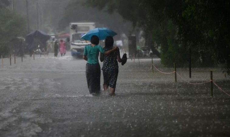 उत्तरखंड- तमिलनाडु में भारी बारिश का अनुमान, दिल्ली के लोगों को अभी झेलनी होगी गर्मी