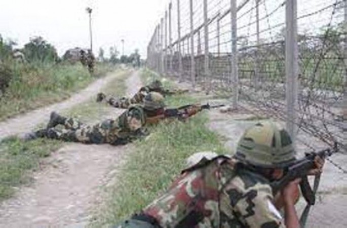 जम्मू कश्मीर में घुसपैठ की साजिश नाकाम, आर्मी ने LoC पर आतंकी को किया ढेर