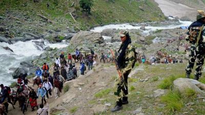 Why was Baba Amarnath's visit stopped on the anniversary of a terrorist ?