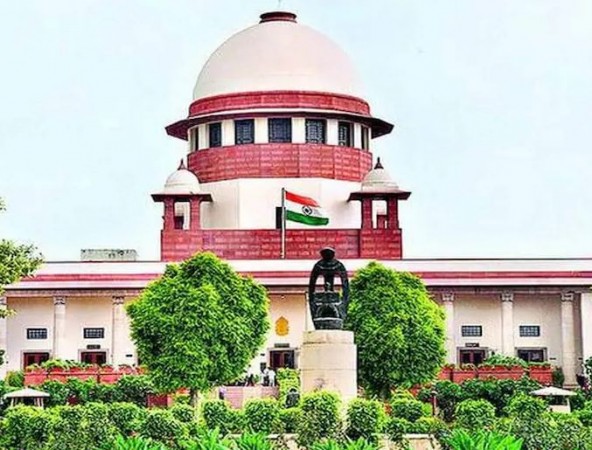 Centre and Delhi govt must walk ‘hand in hand’, says SC