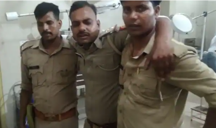 Encounter between cattle smugglers and UP Police, 3 smugglers arrested, SI injured