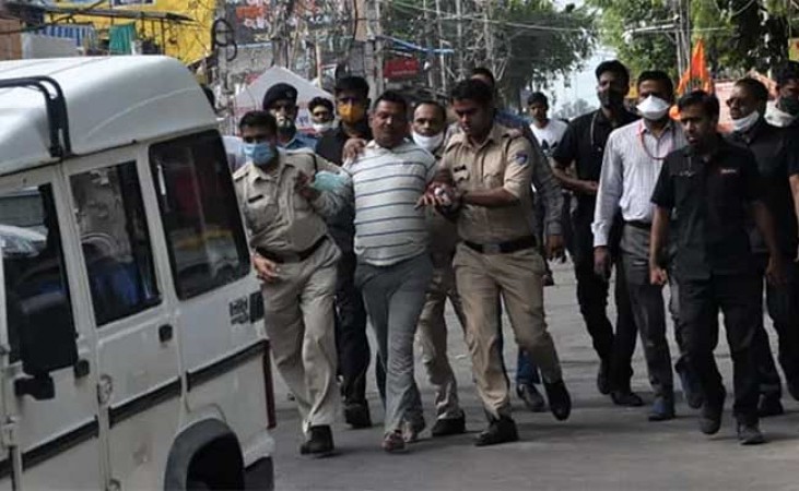 Gangster's game over, Vikas Dubey killed in police encounter