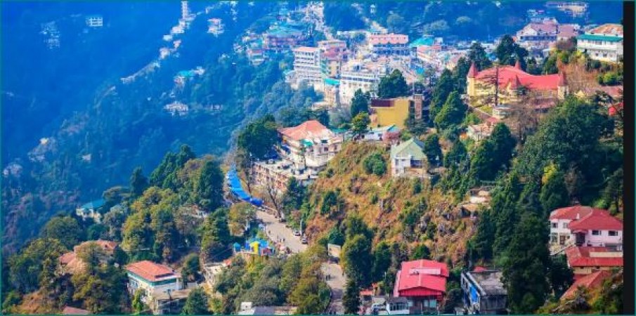 2000 tourists to Mussoorie sent back!