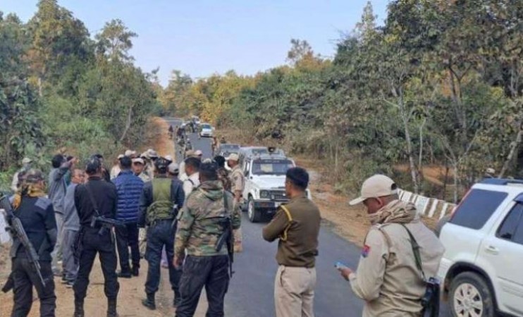 मणिपुर से म्यांमार के 11 घुसपैठिए गिरफ्तार, सरकारी अस्पताल में करा रहे थे गोली-बम से लगे जख्मों का इलाज