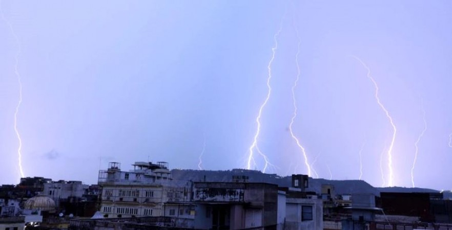 Painful! Sister died due to lightning, brother says: I'm going to die too...
