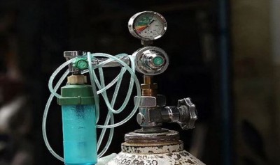 Oxygen blackout! cylinders being sold for up to 1 lakh rupees