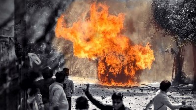 दिल्ली दंगा मामले में HC ने पुलिस की जांच को बताया हास्यास्पद, लगाया 25 हजार का जुर्माना