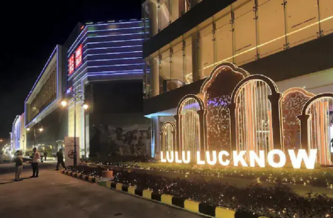 Lucknow: 15 people detained for ruckus outside Lulu Mall