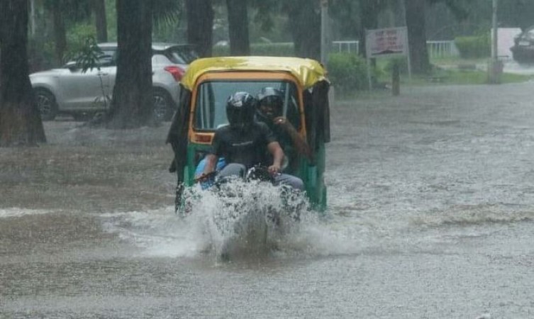 दिल्ली से देहरादून तक भारी बारिश के आसार, मौसम विभाग ने जारी किया अलर्ट