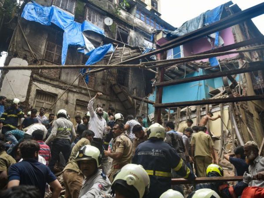 मुंबई डोंगरी हादसे में मृतकों की संख्‍या बढ़ कर हुई 13