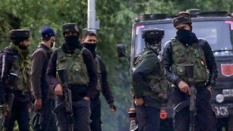 जम्मू कश्मीर में सेना का ताबड़तोड़ एक्शन, चार आतंकियों को किया एनकाउंटर में किया ढेर