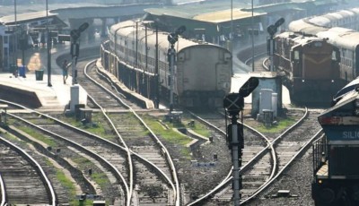 रेलवे ने रद्द किया 471 करोड़ का ठेका, तो हाई कोर्ट पहुंची चीनी कंपनी