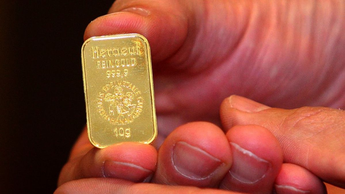 Gold prices hit a record high, silver rates continue to surge