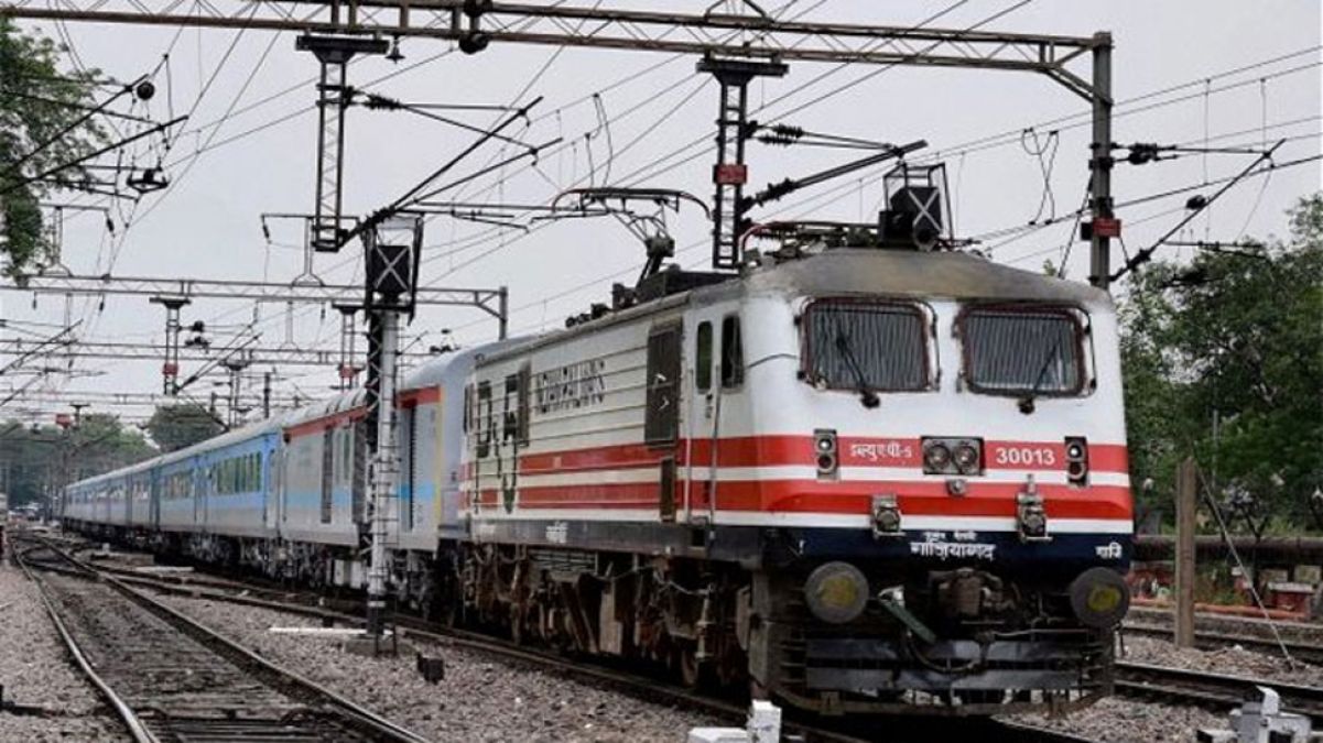 नई दिल्ली रेलवे स्टेशन पर शुरू हुआ ये काम, 70 महत्वपूर्ण ट्रेनें की गई रद्द