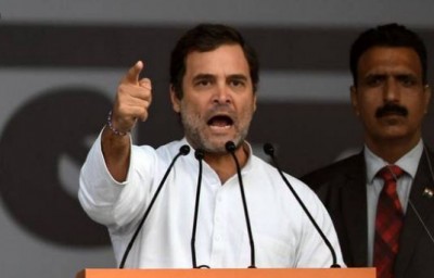 2426 companies looted 1.47 lakh crore of public, Rahul asks, 'will the govt punish the culprits?